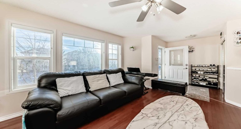 187 Taravista Street, Calgary, Alberta T3J 4S2, 4 Bedrooms Bedrooms, ,3 BathroomsBathrooms,Residential,For Sale,Taravista,A2276784