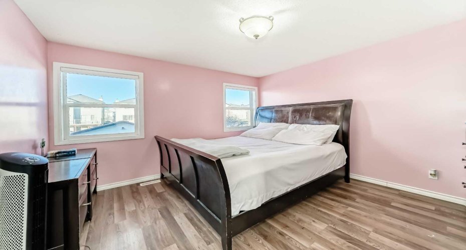 187 Taravista Street, Calgary, Alberta T3J 4S2, 4 Bedrooms Bedrooms, ,3 BathroomsBathrooms,Residential,For Sale,Taravista,A2276784