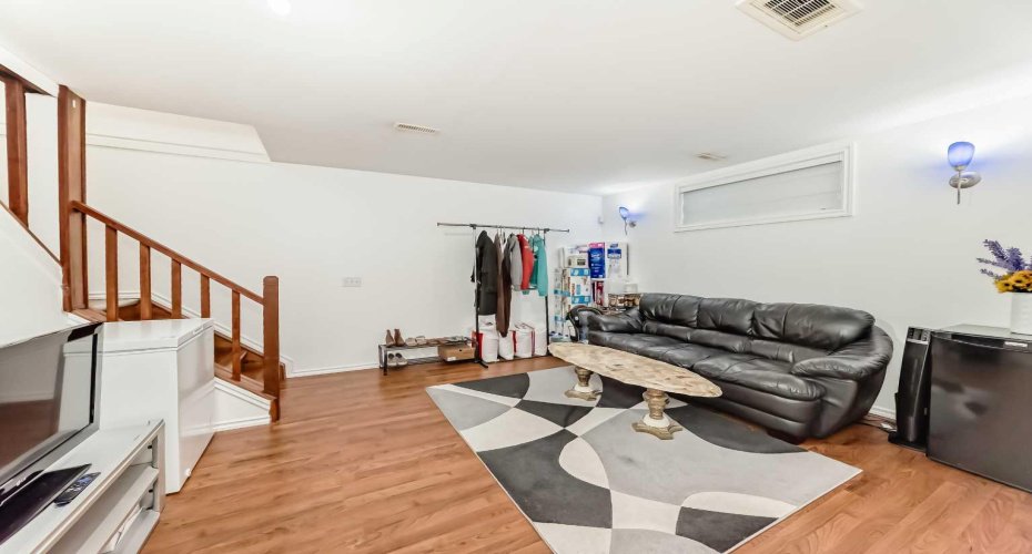 187 Taravista Street, Calgary, Alberta T3J 4S2, 4 Bedrooms Bedrooms, ,3 BathroomsBathrooms,Residential,For Sale,Taravista,A2276784