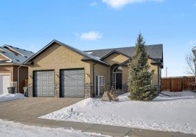 2202 High Country Rise, High River, Alberta T1V 0A5, 4 Bedrooms Bedrooms, ,3 BathroomsBathrooms,Residential,For Sale,High Country,A2277708