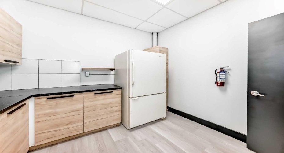 1015 Centre Street, Calgary, Alberta T2E 2P8, ,Commercial,For Sale,Centre,A2277781