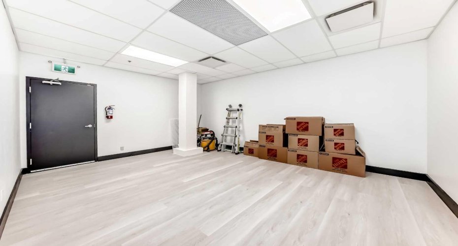 1015 Centre Street, Calgary, Alberta T2E 2P8, ,Commercial,For Sale,Centre,A2277781