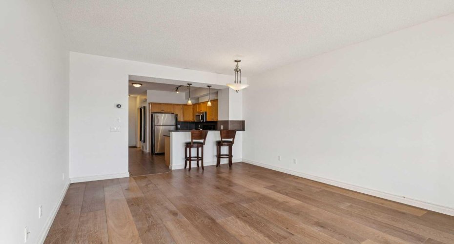 117 Rockyledge View, Calgary, Alberta T3G5X1, 2 Bedrooms Bedrooms, ,3 BathroomsBathrooms,Residential,For Sale,Rockyledge,A2278263