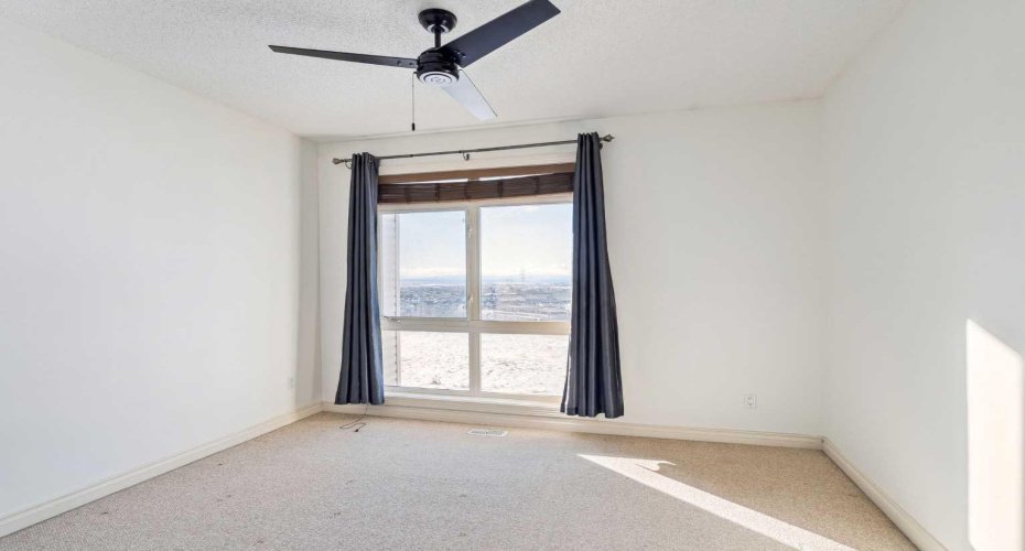 117 Rockyledge View, Calgary, Alberta T3G5X1, 2 Bedrooms Bedrooms, ,3 BathroomsBathrooms,Residential,For Sale,Rockyledge,A2278263