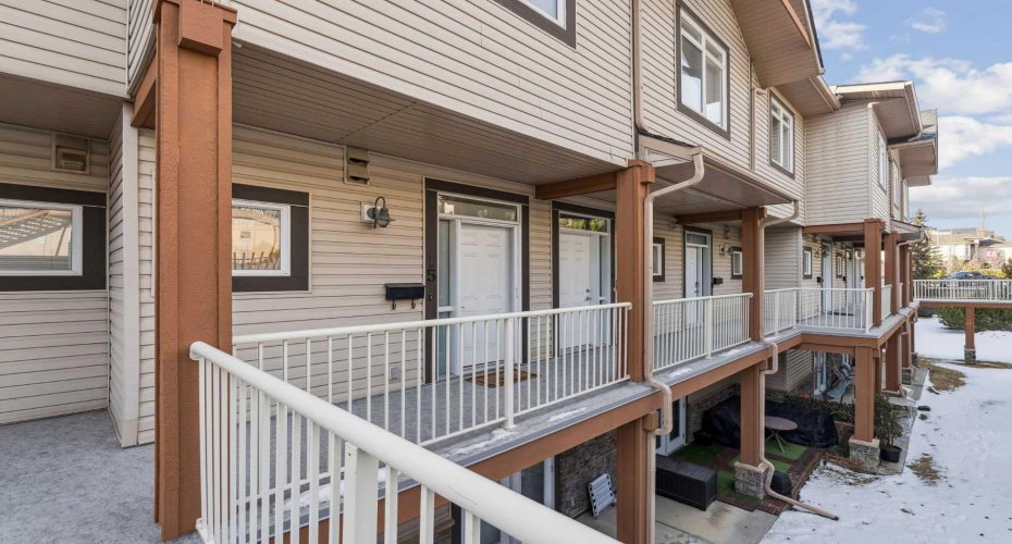 117 Rockyledge View, Calgary, Alberta T3G5X1, 2 Bedrooms Bedrooms, ,3 BathroomsBathrooms,Residential,For Sale,Rockyledge,A2278263