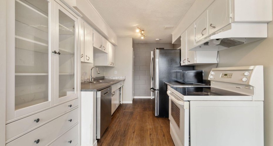 6147 Buckthorn Road, Calgary, Alberta T2K 2Z2, 2 Bedrooms Bedrooms, ,1 BathroomBathrooms,Residential,For Sale,Buckthorn,A2278314