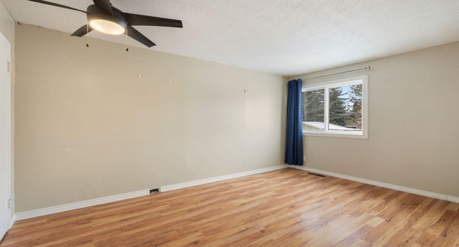 6147 Buckthorn Road, Calgary, Alberta T2K 2Z2, 2 Bedrooms Bedrooms, ,1 BathroomBathrooms,Residential,For Sale,Buckthorn,A2278314