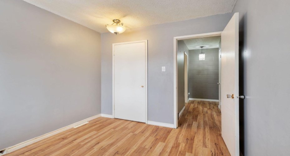 6147 Buckthorn Road, Calgary, Alberta T2K 2Z2, 2 Bedrooms Bedrooms, ,1 BathroomBathrooms,Residential,For Sale,Buckthorn,A2278314