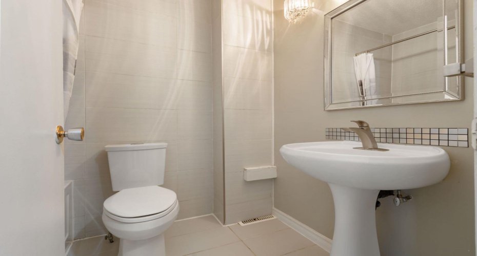 6147 Buckthorn Road, Calgary, Alberta T2K 2Z2, 2 Bedrooms Bedrooms, ,1 BathroomBathrooms,Residential,For Sale,Buckthorn,A2278314