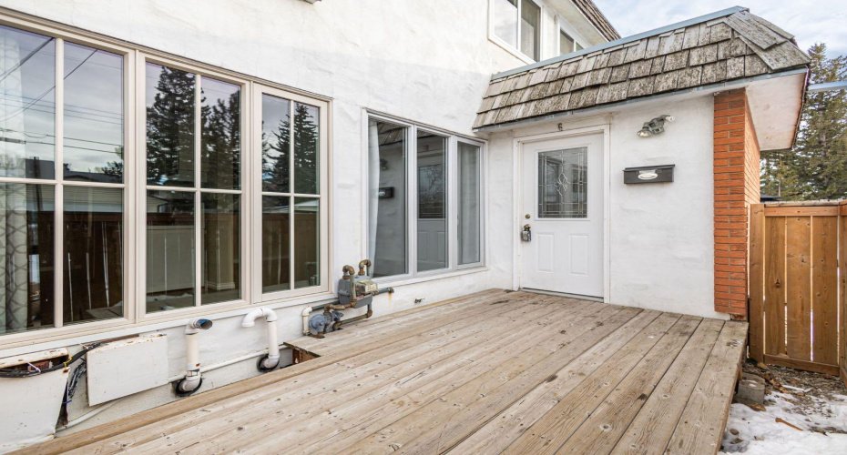 6147 Buckthorn Road, Calgary, Alberta T2K 2Z2, 2 Bedrooms Bedrooms, ,1 BathroomBathrooms,Residential,For Sale,Buckthorn,A2278314