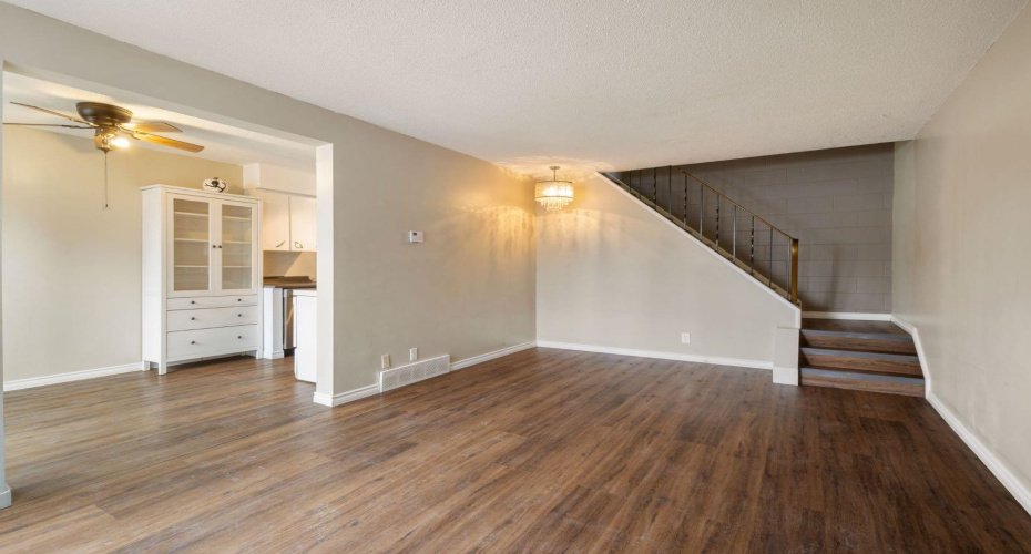 6147 Buckthorn Road, Calgary, Alberta T2K 2Z2, 2 Bedrooms Bedrooms, ,1 BathroomBathrooms,Residential,For Sale,Buckthorn,A2278314