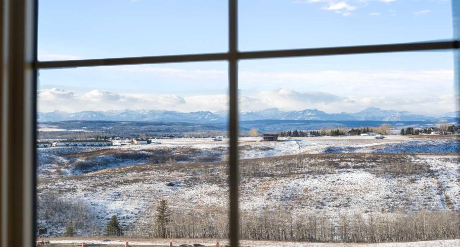 201 Sunset Drive, Cochrane, Alberta T4C 0H5, 2 Bedrooms Bedrooms, ,2 BathroomsBathrooms,Residential,For Sale,Sunset,A2278391