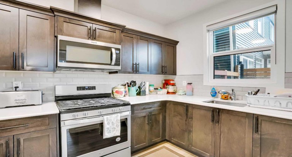 41 Howse Heights, Calgary, Alberta T3P 1N9, 6 Bedrooms Bedrooms, ,6 BathroomsBathrooms,Residential,For Sale,Howse,A2272333