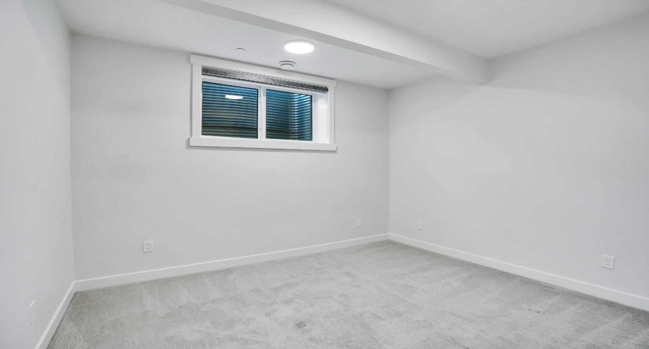 41 Howse Heights, Calgary, Alberta T3P 1N9, 6 Bedrooms Bedrooms, ,6 BathroomsBathrooms,Residential,For Sale,Howse,A2272333