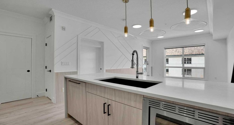 370 Dieppe Drive, Calgary, Alberta T3E 0E6, 1 Bedroom Bedrooms, ,1 BathroomBathrooms,Residential,For Sale,Dieppe,A2278357