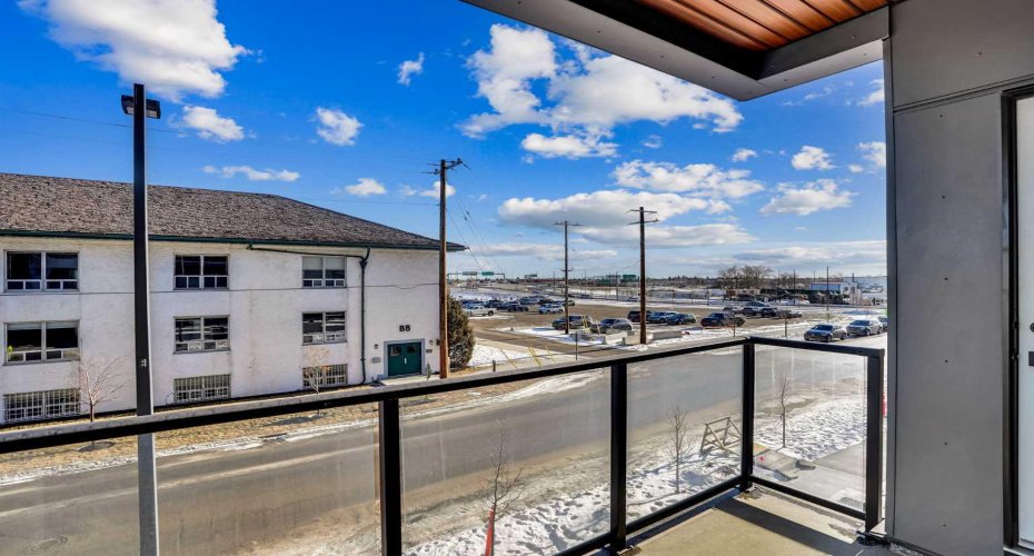 370 Dieppe Drive, Calgary, Alberta T3E 0E6, 1 Bedroom Bedrooms, ,1 BathroomBathrooms,Residential,For Sale,Dieppe,A2278357