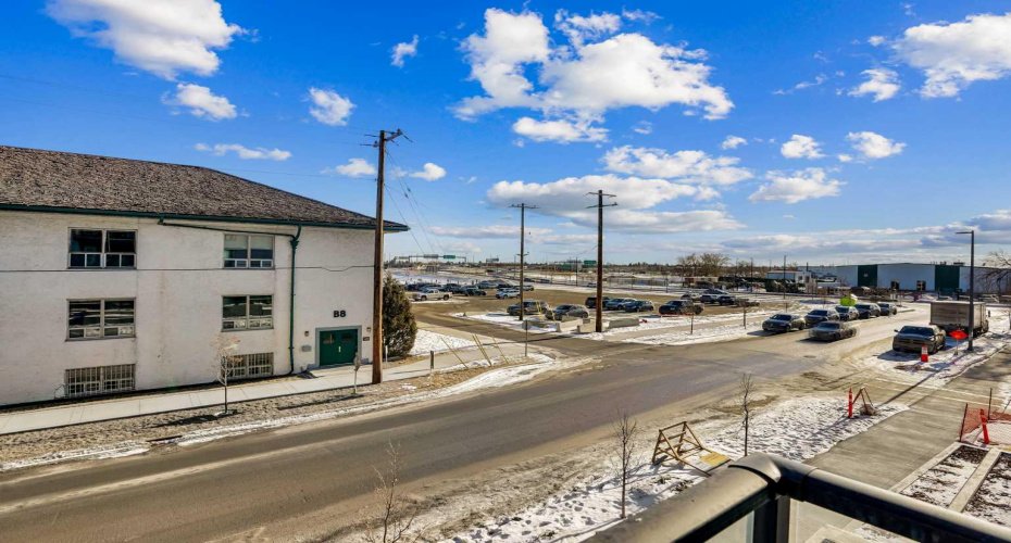 370 Dieppe Drive, Calgary, Alberta T3E 0E6, 1 Bedroom Bedrooms, ,1 BathroomBathrooms,Residential,For Sale,Dieppe,A2278357