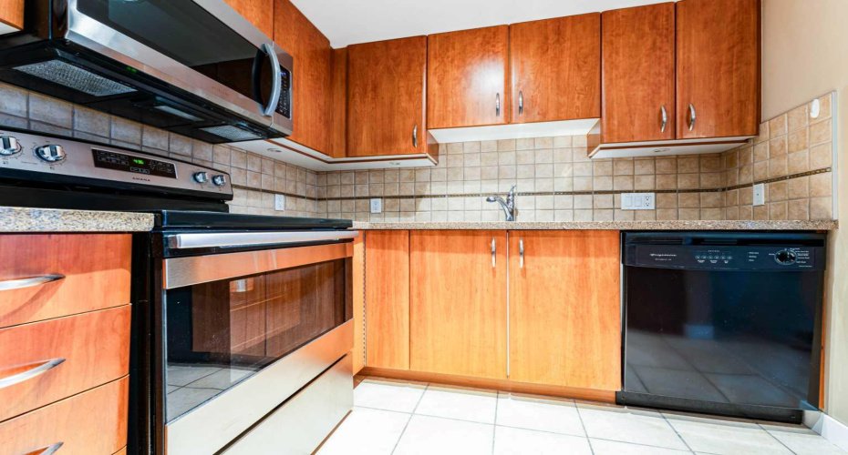 1078 6 Avenue, Calgary, Alberta T2P 5N6, 2 Bedrooms Bedrooms, ,2 BathroomsBathrooms,Residential,For Sale,6,A2278439