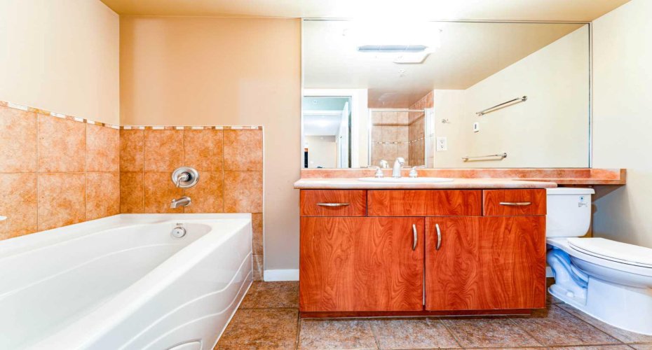 1078 6 Avenue, Calgary, Alberta T2P 5N6, 2 Bedrooms Bedrooms, ,2 BathroomsBathrooms,Residential,For Sale,6,A2278439