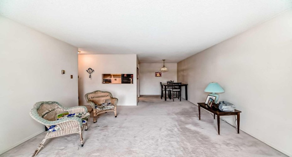 723 57 Avenue, Calgary, Alberta t2v4z3, 1 Bedroom Bedrooms, ,1 BathroomBathrooms,Residential,For Sale,57,A2278441