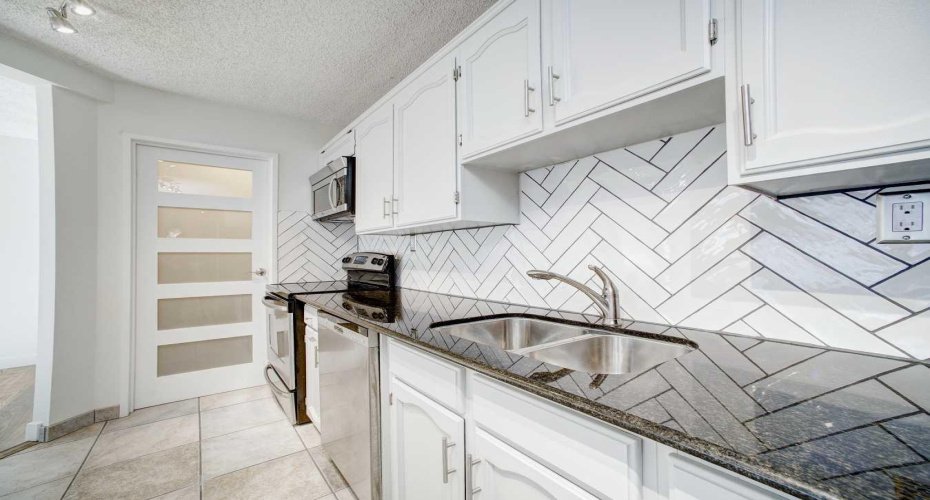 Kitchen with seperate pantry