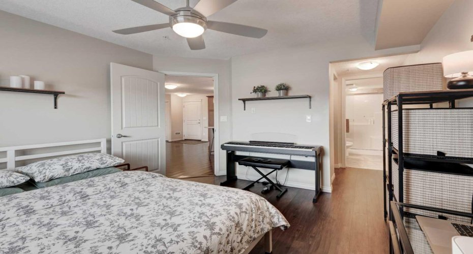 406 Cranberry Park, Calgary, Alberta T3M 1Y9, 2 Bedrooms Bedrooms, ,2 BathroomsBathrooms,Residential,For Sale,Cranberry,A2278452