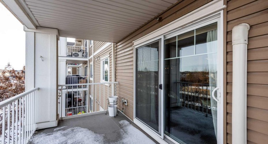 406 Cranberry Park, Calgary, Alberta T3M 1Y9, 2 Bedrooms Bedrooms, ,2 BathroomsBathrooms,Residential,For Sale,Cranberry,A2278452
