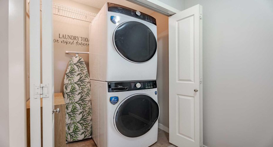 155 Silverado Skies Link, Calgary, Alberta T2X0K7, 2 Bedrooms Bedrooms, ,3 BathroomsBathrooms,Residential,For Sale,Silverado Skies,A2278045