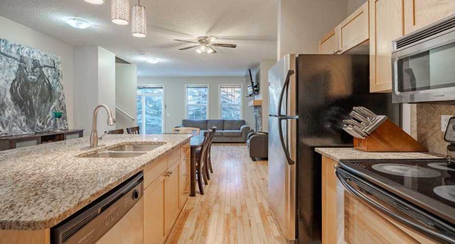 155 Silverado Skies Link, Calgary, Alberta T2X0K7, 2 Bedrooms Bedrooms, ,3 BathroomsBathrooms,Residential,For Sale,Silverado Skies,A2278045