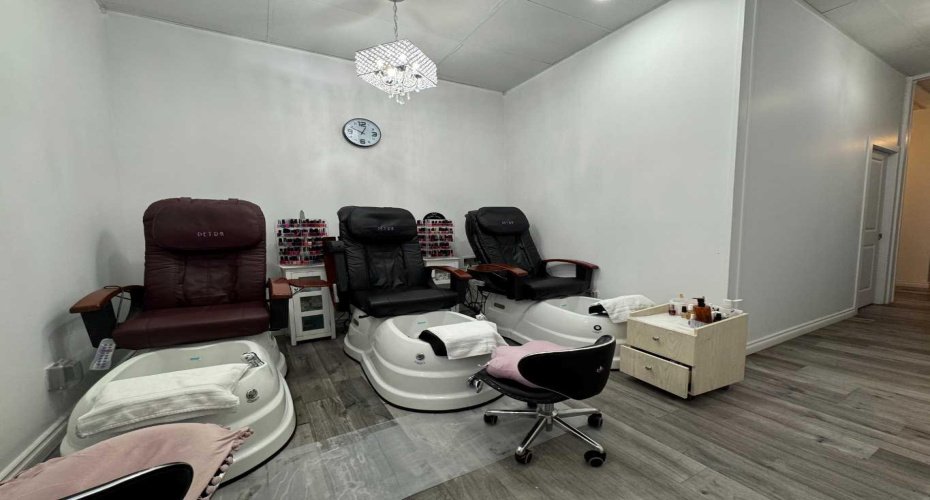 2763 Sunridge Way, Calgary, Alberta T1Y 7K7, ,Commercial,For Lease,Sunridge,A2275566