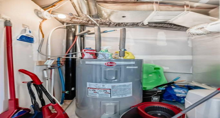 7451 Falconridge Boulevard, Calgary, Alberta T3J 0Z8, 3 Bedrooms Bedrooms, ,3 BathroomsBathrooms,Residential,For Sale,Falconridge,A2265018