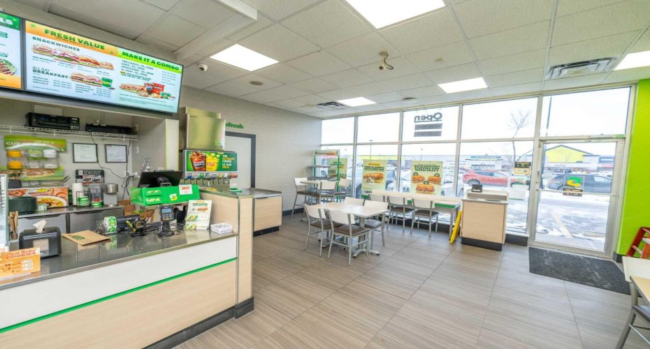 Calgary, Alberta, ,Commercial,For Lease,A2275142