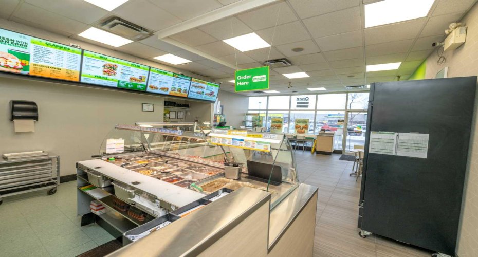 Calgary, Alberta, ,Commercial,For Lease,A2275142