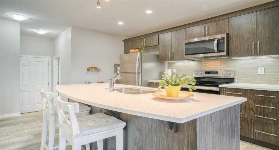 97 Yorkville Boulevard, Calgary, Alberta T2X 4J9, 3 Bedrooms Bedrooms, ,3 BathroomsBathrooms,Residential,For Sale,Yorkville,A2277782