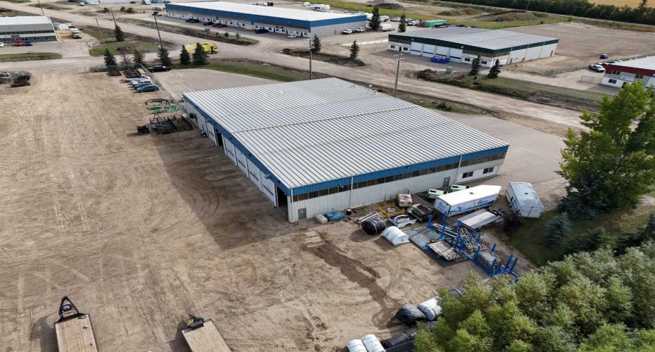 8 Van Der Horn Way, Rural Red Deer County, Alberta T4S 2M4, ,Commercial,For Sale,Van Der Horn,A2278319
