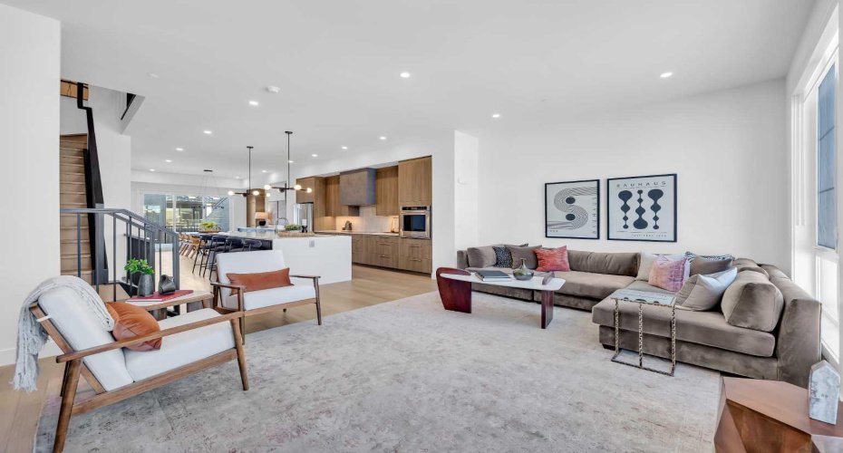 12 Greenwich Heath, Calgary, Alberta T3B 6P4, 4 Bedrooms Bedrooms, ,4 BathroomsBathrooms,Residential,For Sale,Greenwich,A2278414