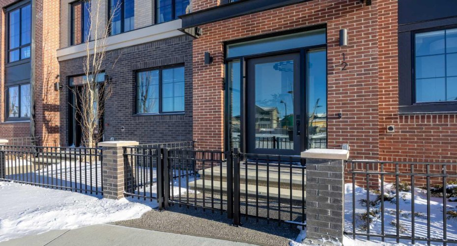 12 Greenwich Heath, Calgary, Alberta T3B 6P4, 4 Bedrooms Bedrooms, ,4 BathroomsBathrooms,Residential,For Sale,Greenwich,A2278414