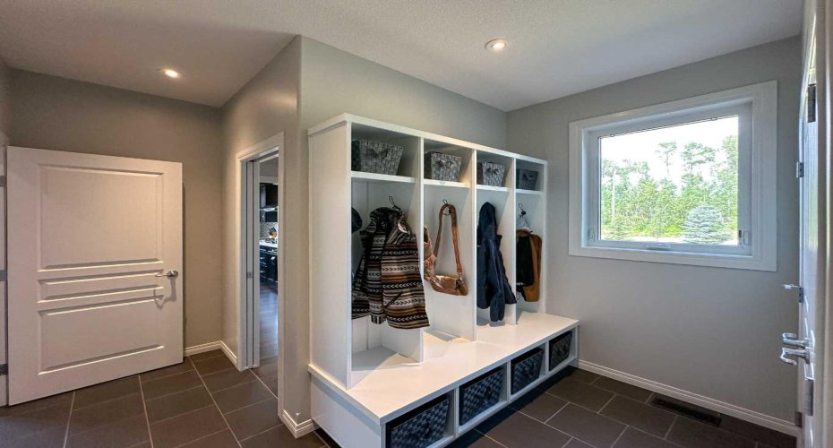 2 Hidden Valley Close, Rural Clearwater County, Alberta T4T 2A2, 5 Bedrooms Bedrooms, ,4 BathroomsBathrooms,Residential,For Sale,2 Hidden Valley Close,A2278418