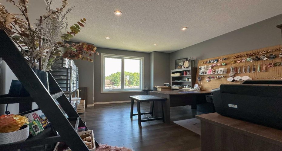 2 Hidden Valley Close, Rural Clearwater County, Alberta T4T 2A2, 5 Bedrooms Bedrooms, ,4 BathroomsBathrooms,Residential,For Sale,2 Hidden Valley Close,A2278418