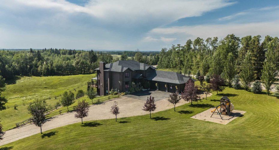 2 Hidden Valley Close, Rural Clearwater County, Alberta T4T 2A2, 5 Bedrooms Bedrooms, ,4 BathroomsBathrooms,Residential,For Sale,2 Hidden Valley Close,A2278418