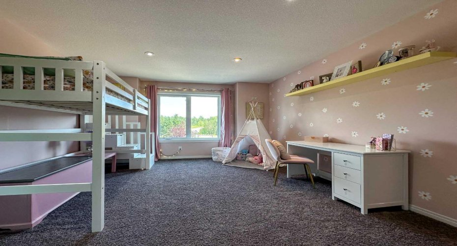 2 Hidden Valley Close, Rural Clearwater County, Alberta T4T 2A2, 5 Bedrooms Bedrooms, ,4 BathroomsBathrooms,Residential,For Sale,2 Hidden Valley Close,A2278418