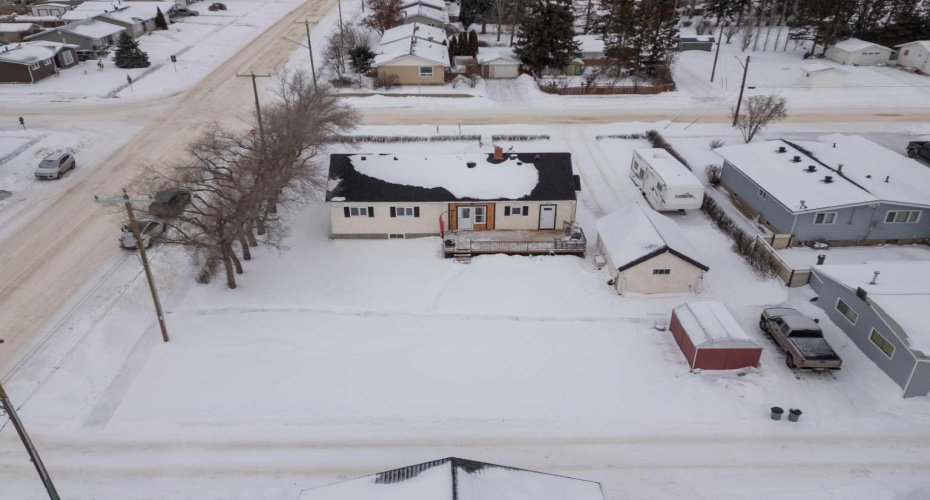 5615 49 Avenue, Killam, Alberta T0B 2L0, 3 Bedrooms Bedrooms, ,2 BathroomsBathrooms,Residential,For Sale,49,A2278482