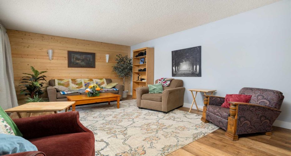 5615 49 Avenue, Killam, Alberta T0B 2L0, 3 Bedrooms Bedrooms, ,2 BathroomsBathrooms,Residential,For Sale,49,A2278482