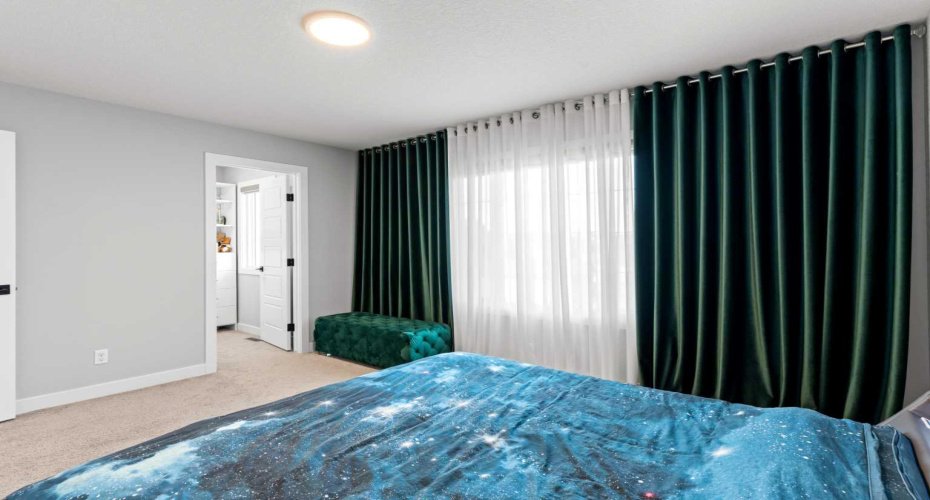 49 Legacy Glen Circle, Calgary, Alberta T2X 4E4, 4 Bedrooms Bedrooms, ,3 BathroomsBathrooms,Residential,For Sale,Legacy Glen,A2278629