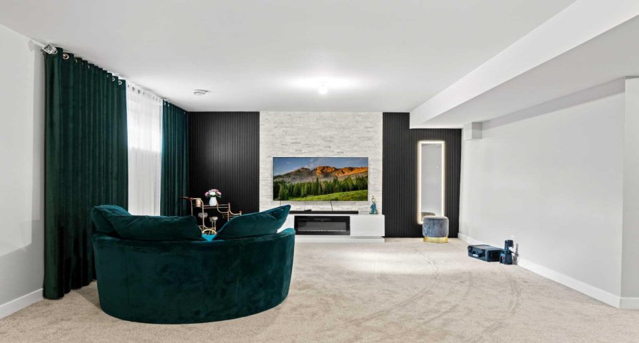 49 Legacy Glen Circle, Calgary, Alberta T2X 4E4, 4 Bedrooms Bedrooms, ,3 BathroomsBathrooms,Residential,For Sale,Legacy Glen,A2278629