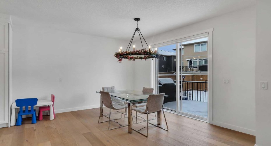 202 Kinniburgh Crescent, Chestermere, Alberta T1X 1Y2, 7 Bedrooms Bedrooms, ,5 BathroomsBathrooms,Residential,For Sale,Kinniburgh,A2278696