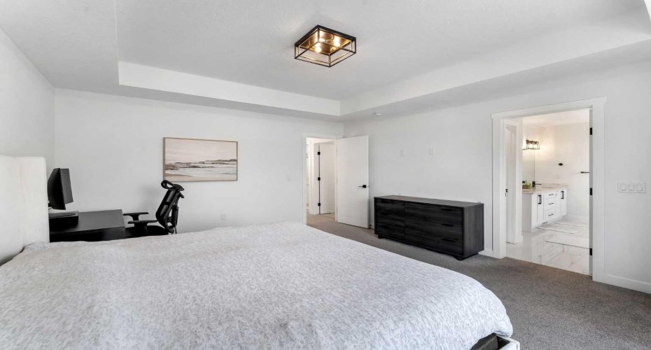 202 Kinniburgh Crescent, Chestermere, Alberta T1X 1Y2, 7 Bedrooms Bedrooms, ,5 BathroomsBathrooms,Residential,For Sale,Kinniburgh,A2278696