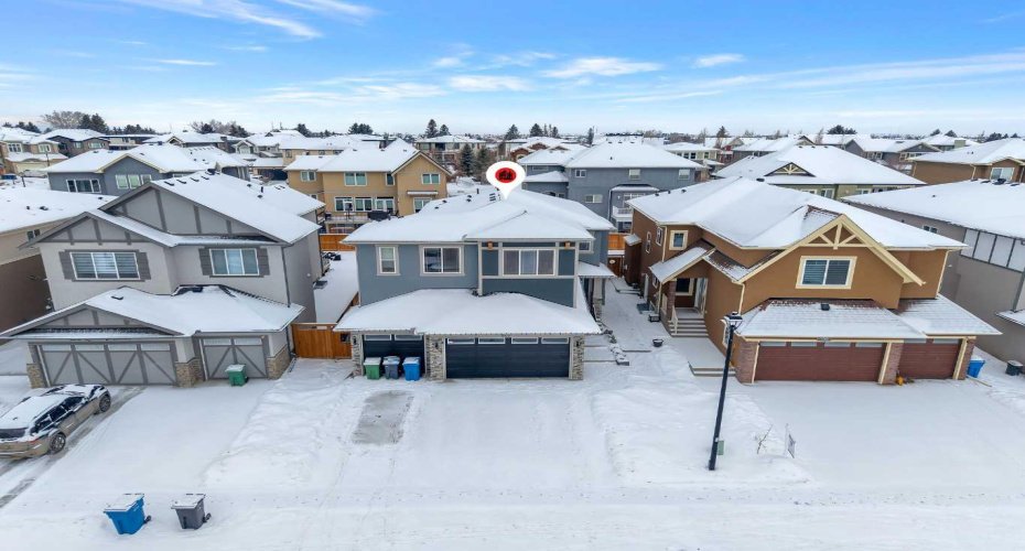 202 Kinniburgh Crescent, Chestermere, Alberta T1X 1Y2, 7 Bedrooms Bedrooms, ,5 BathroomsBathrooms,Residential,For Sale,Kinniburgh,A2278696