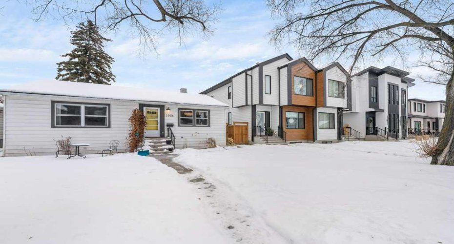 2536 4 Avenue, Calgary, Alberta T2N 0P4, 3 Bedrooms Bedrooms, ,2 BathroomsBathrooms,Residential,For Sale,4,A2278720
