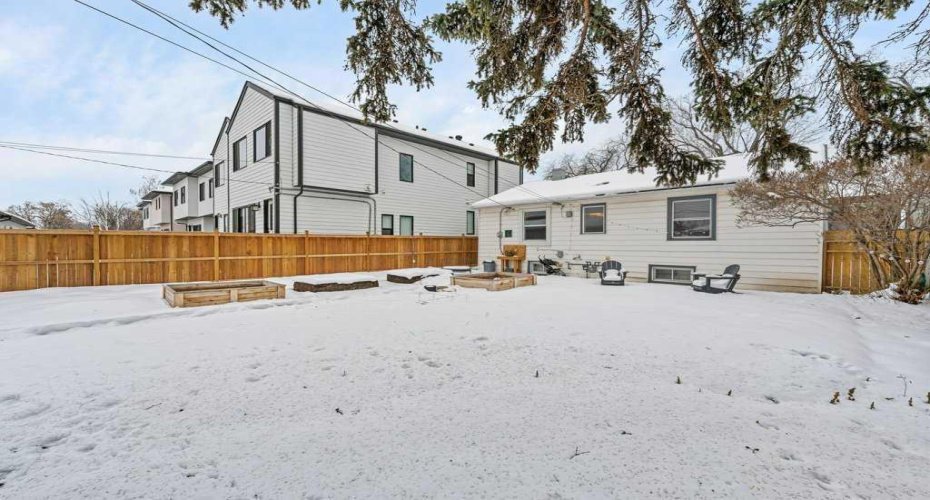 2536 4 Avenue, Calgary, Alberta T2N 0P4, 3 Bedrooms Bedrooms, ,2 BathroomsBathrooms,Residential,For Sale,4,A2278720